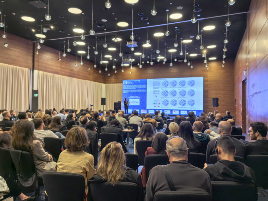 1761203925117499.png 1761203925117499.png